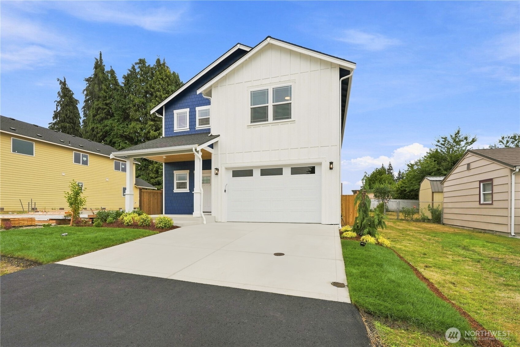 4832 73rd Place Property Photo 3