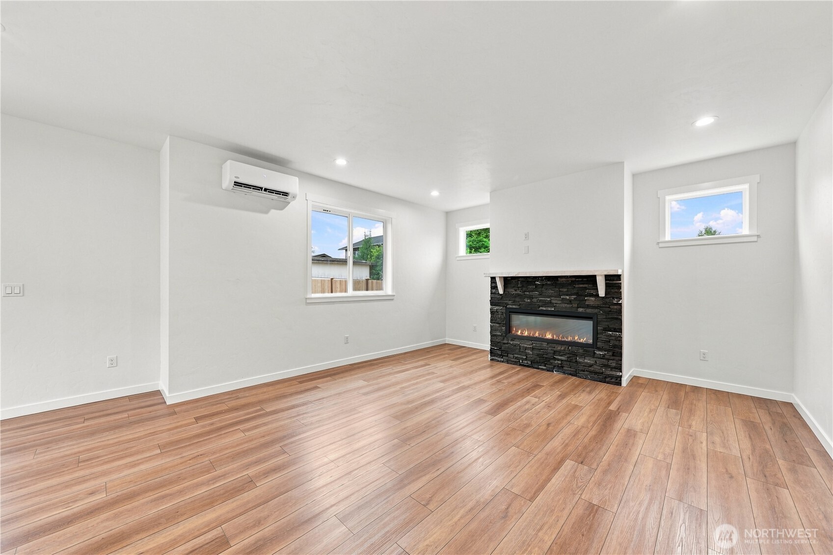 4832 73rd Place Property Photo 13
