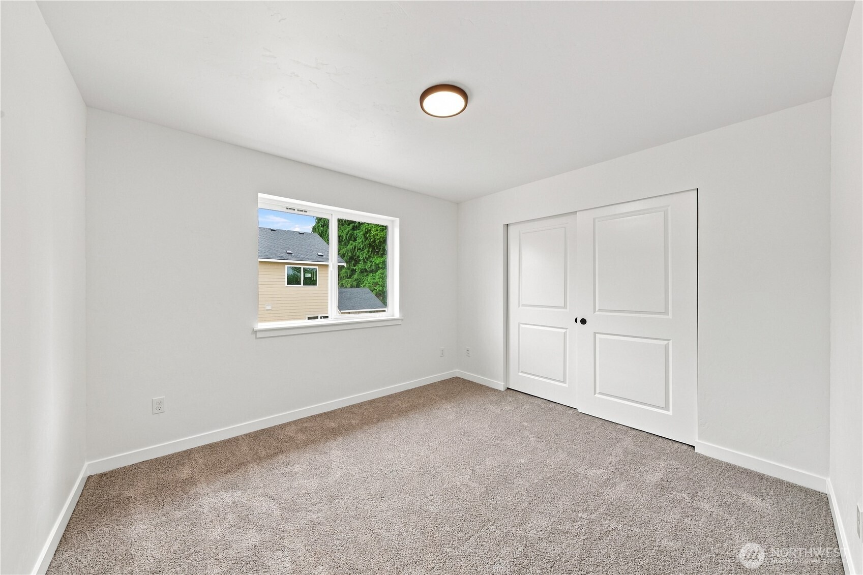4832 73rd Place Property Photo 24