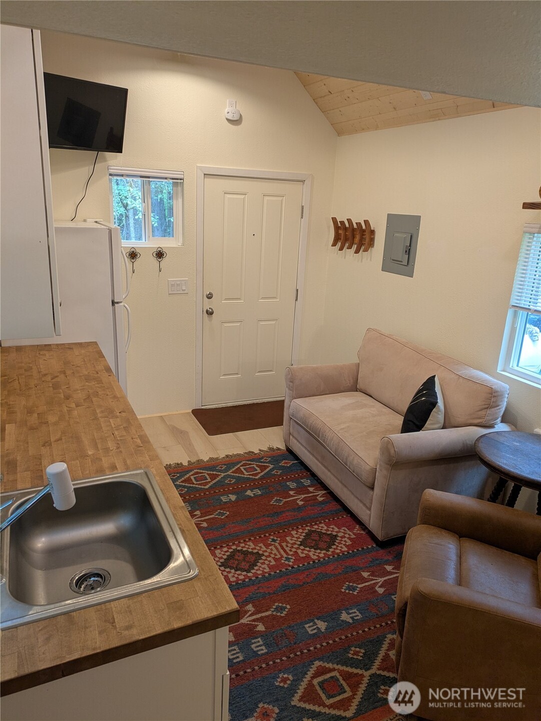 30 N Beacon Lane Property Photo 8
