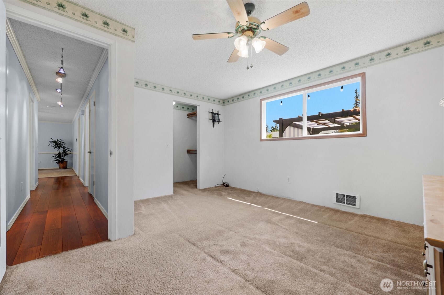 3330 120th Street Property Photo 16