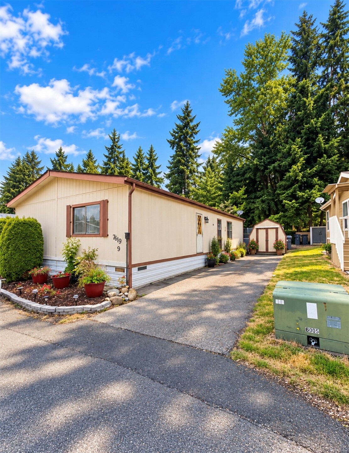 7619 156th Street Ct 9 Property Photo 1
