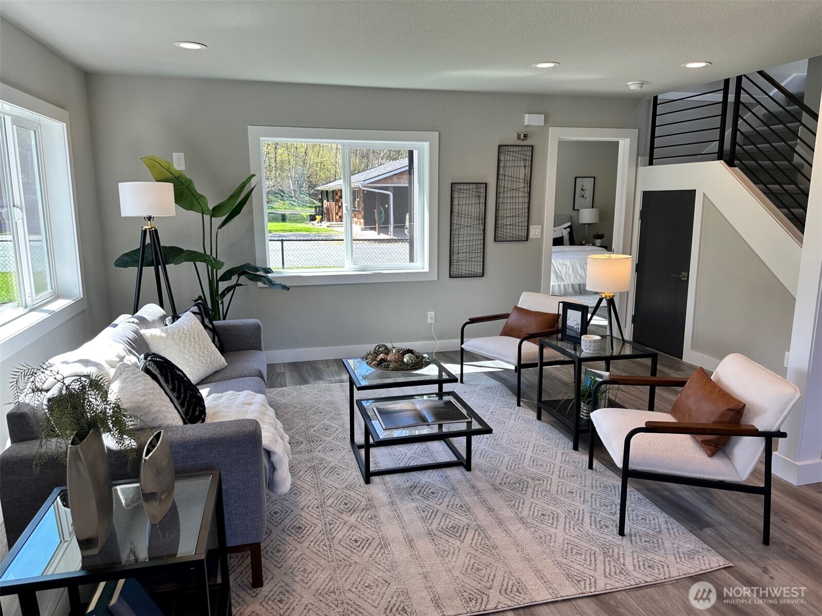 1294 Seeman Street Property Photo 8