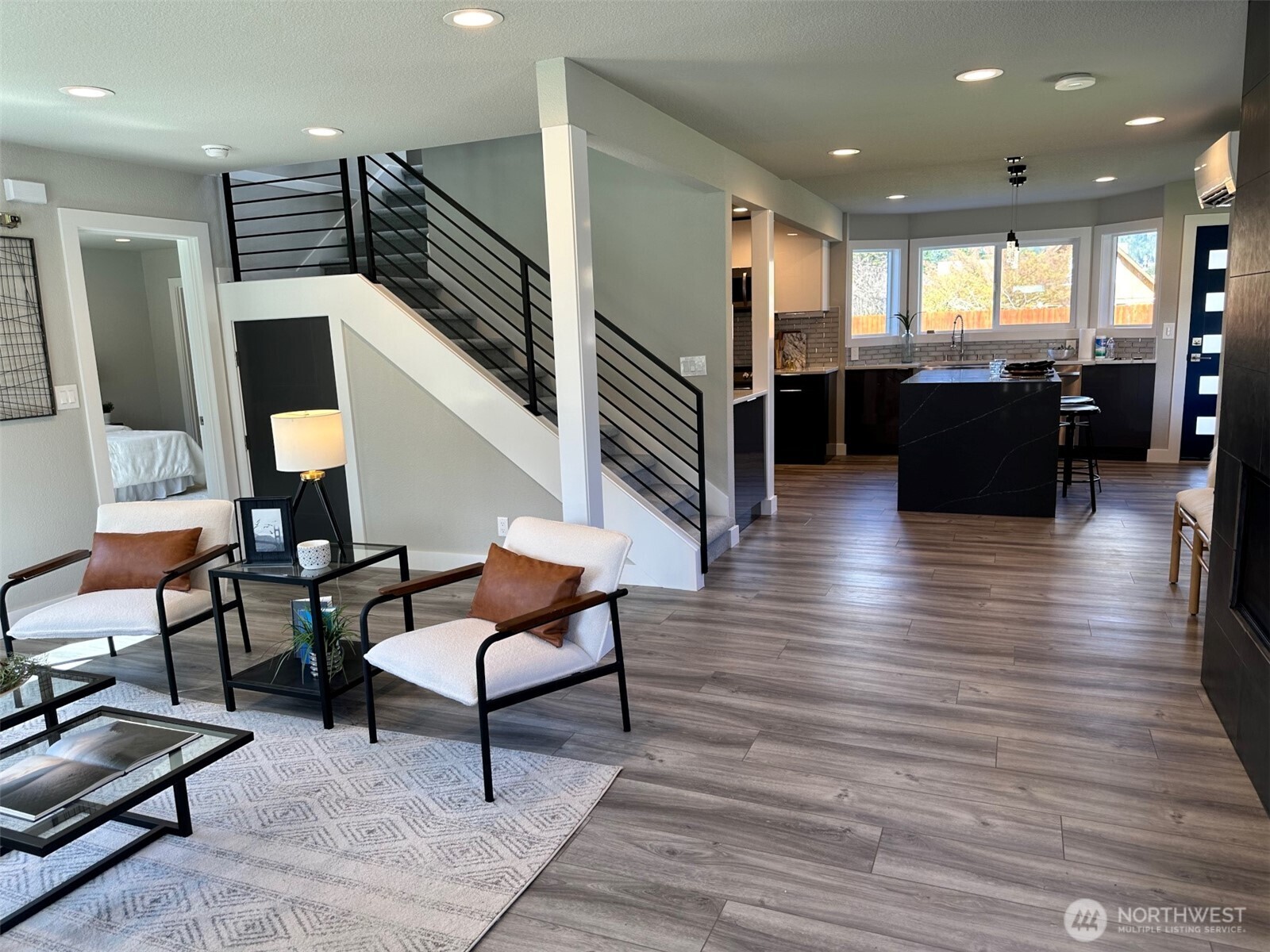 1294 Seeman Street Property Photo 11
