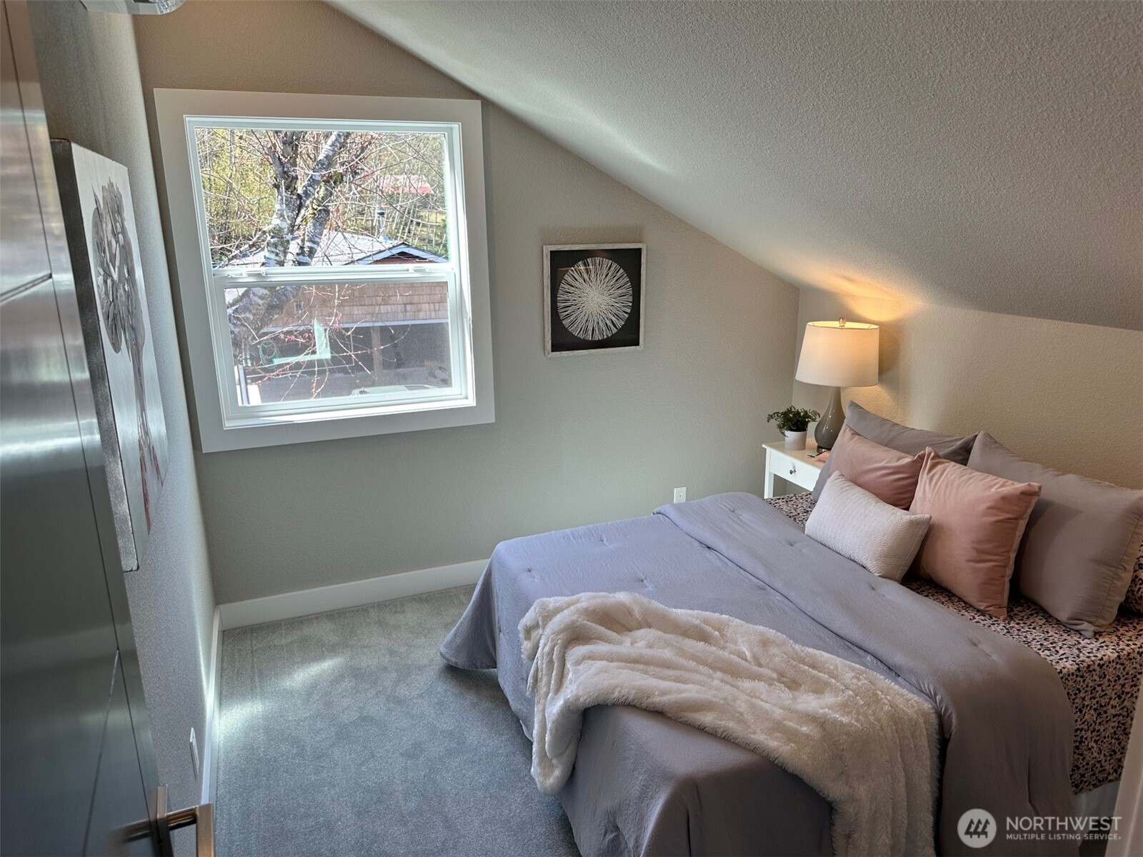 1294 Seeman Street Property Photo 20