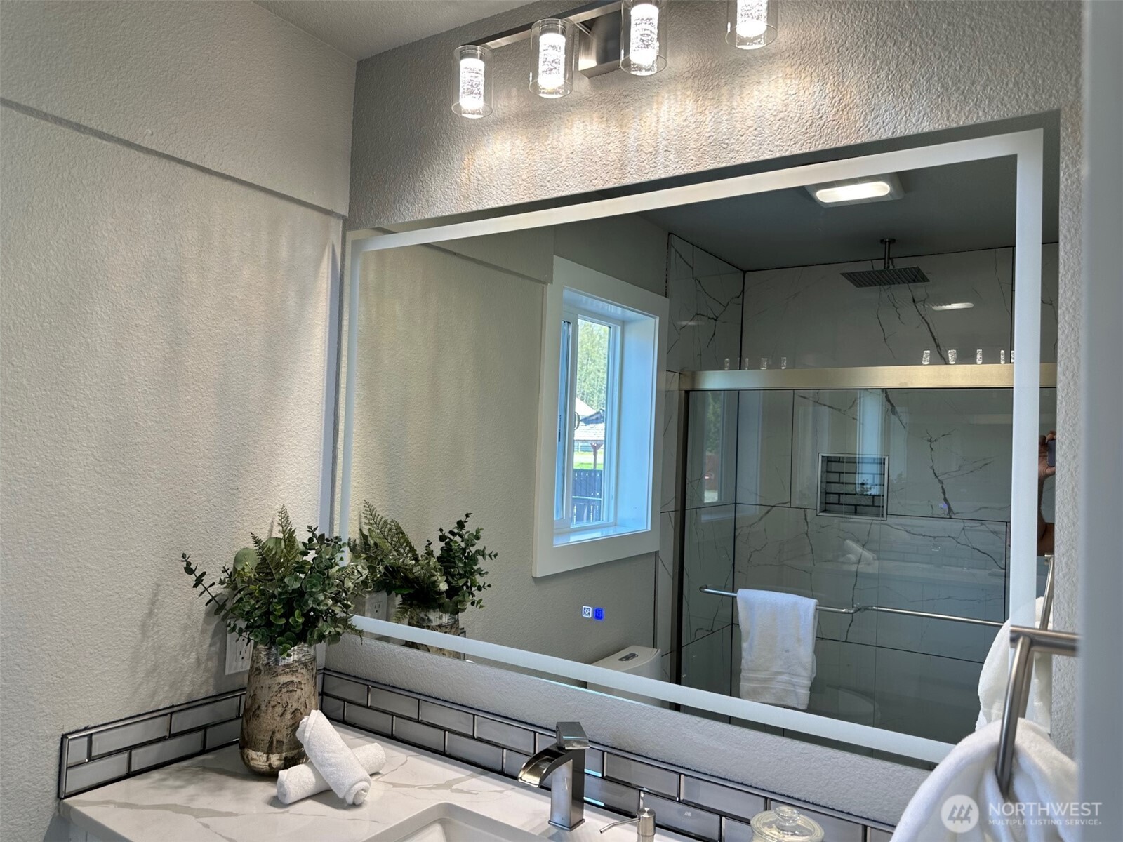 1294 Seeman Street Property Photo 23
