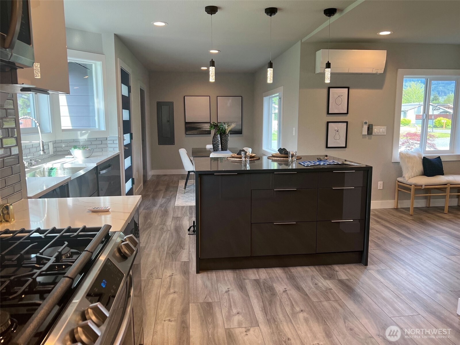 1294 Seeman Street Property Photo 26