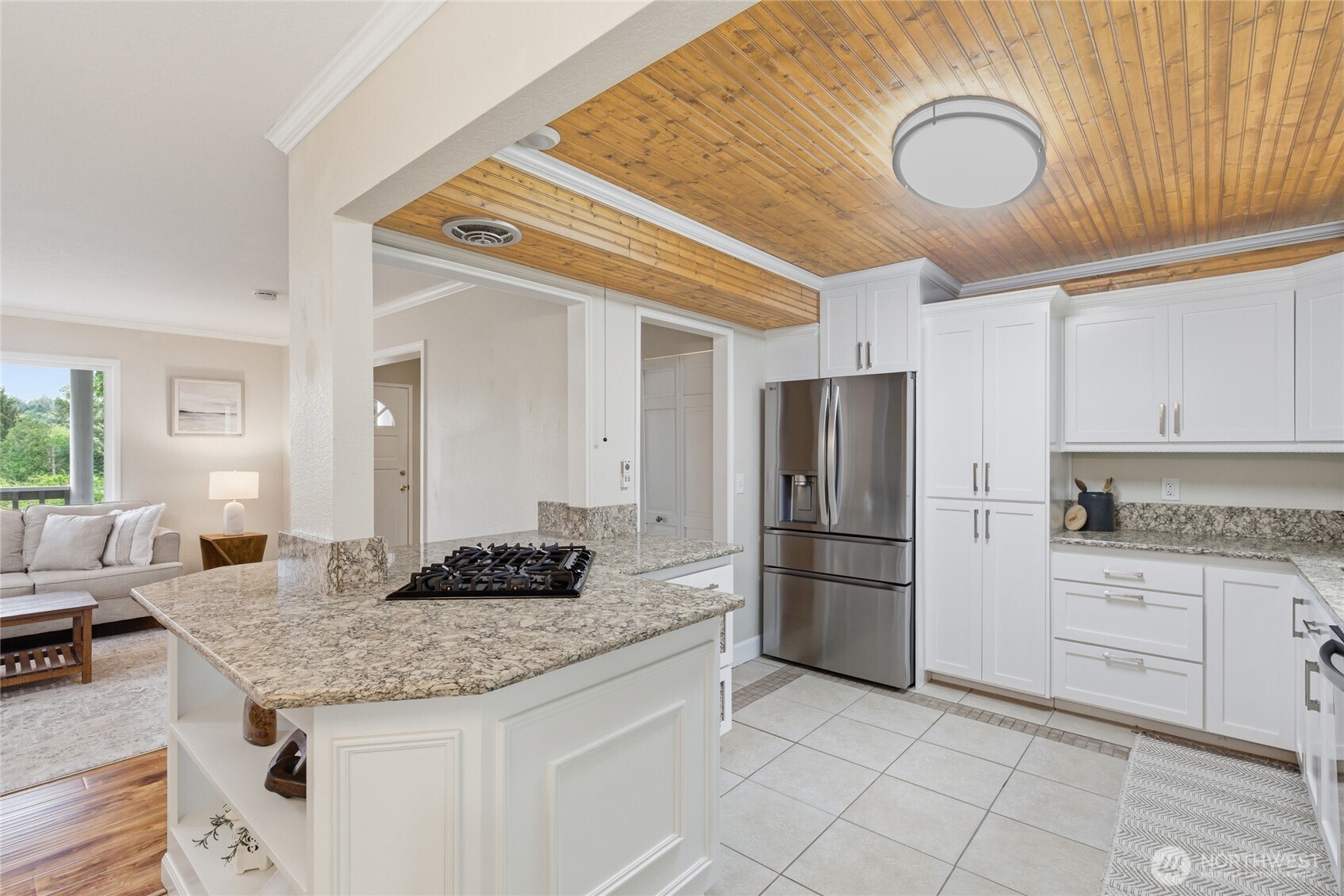 412 164 Place Property Photo 6