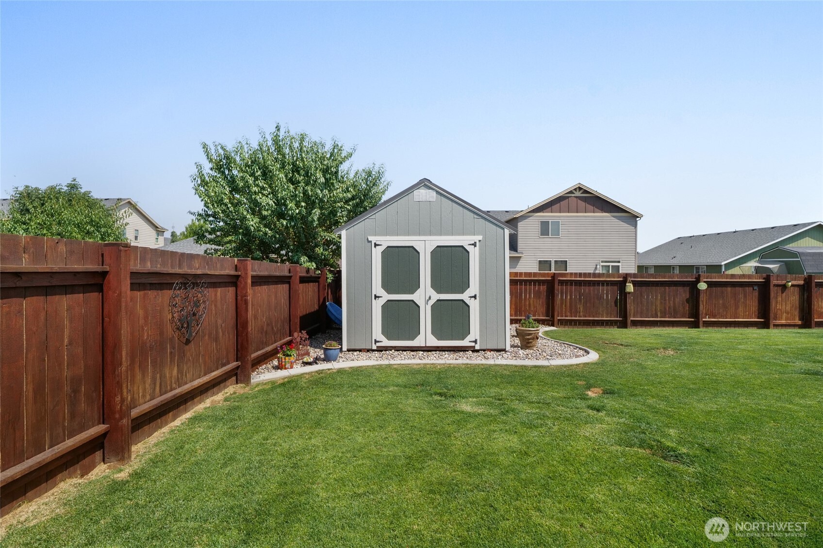 906 3rd Avenue Property Photo 34