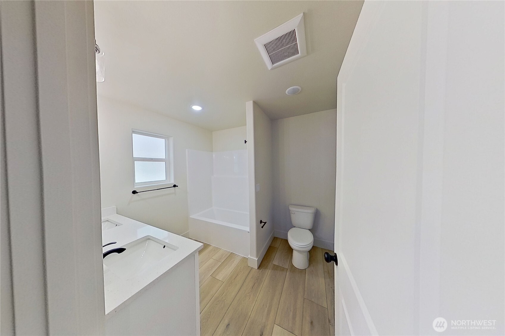 201 Country Cottage Lane Property Photo 18