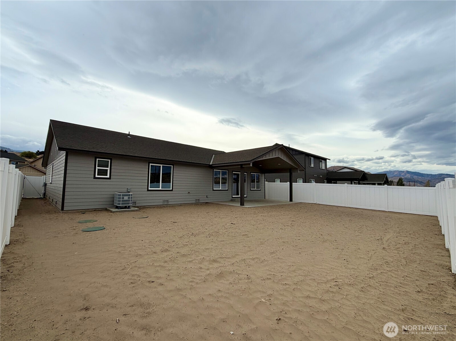 201 Country Cottage Lane Property Photo 35