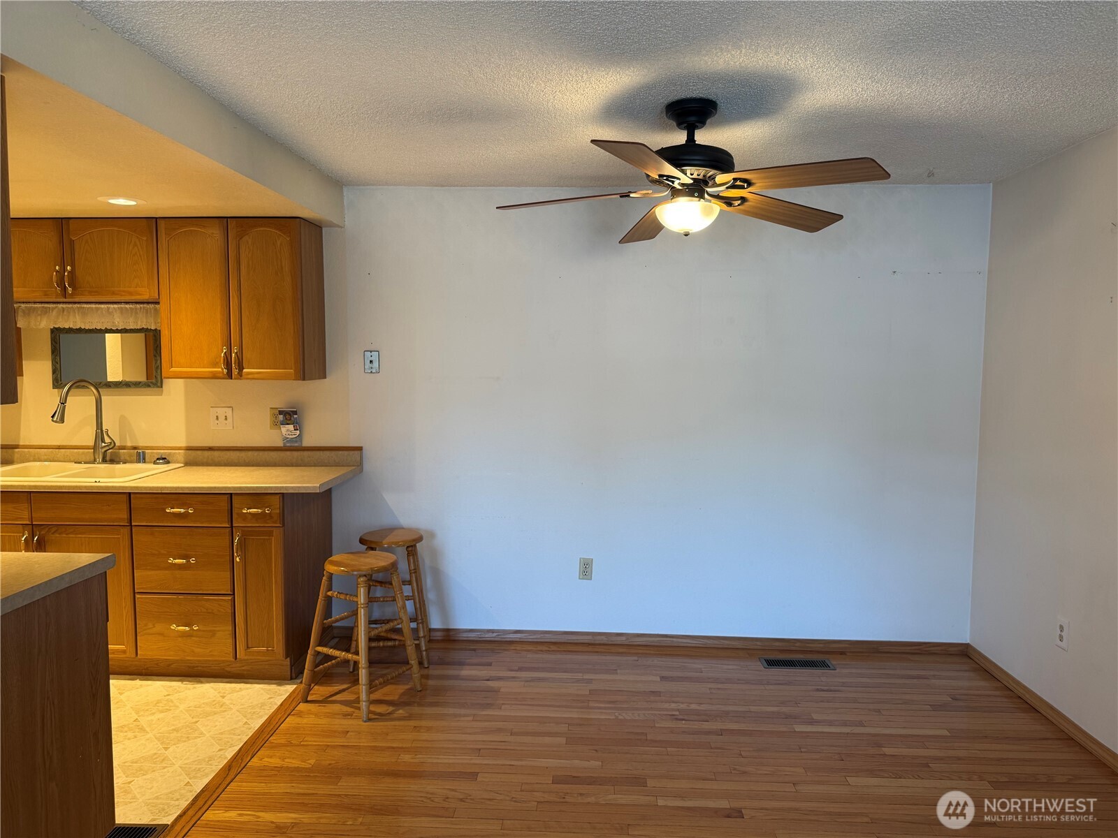8610 Onyx Drive A Property Photo 6