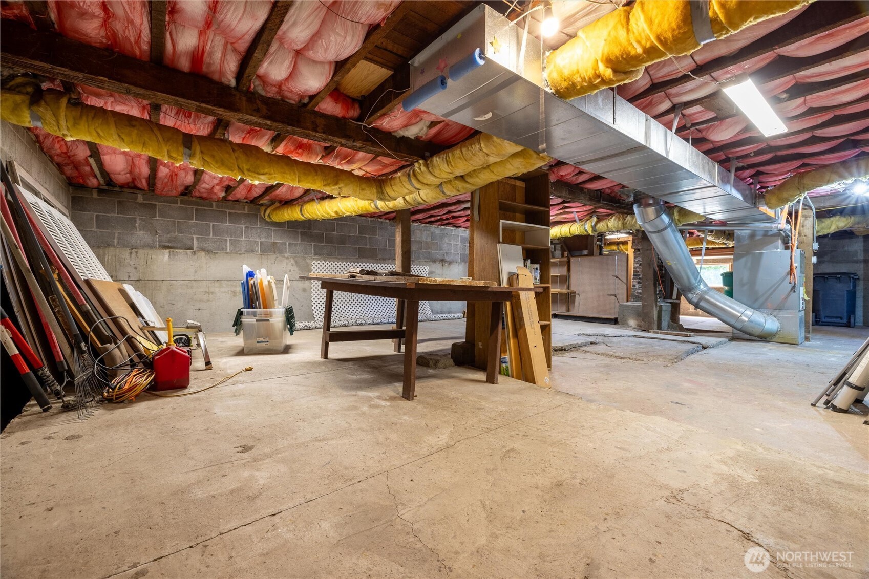 112 E Division Street Property Photo 30
