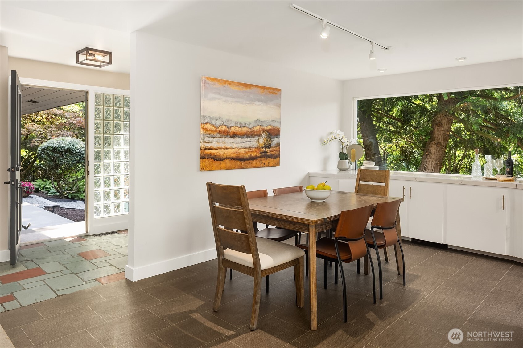 11215 Champagne Point Road Property Photo 6