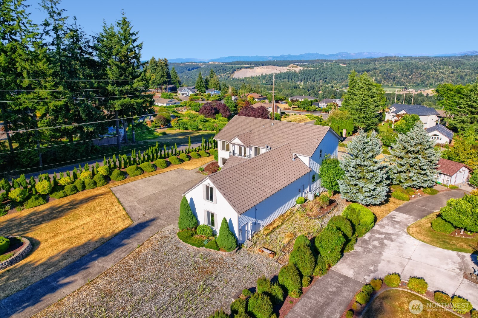 13502 144th Street Property Photo 3