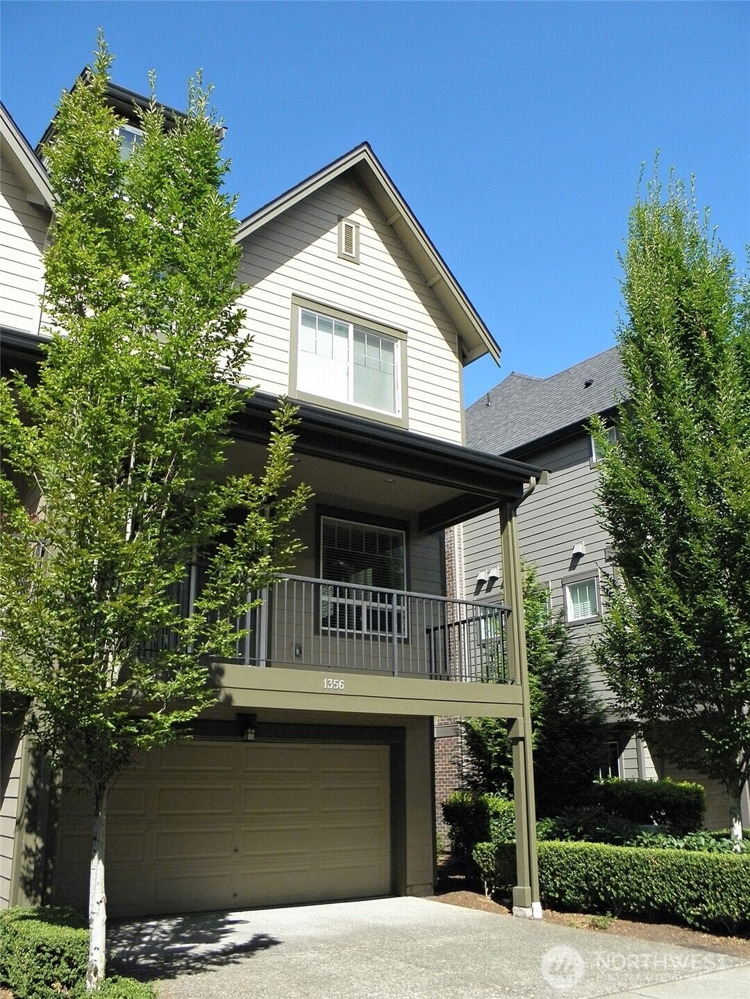 1356 Greenwich Walk Property Photo 1
