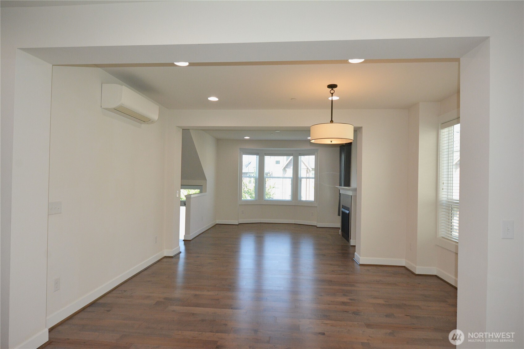1356 Greenwich Walk Property Photo 10