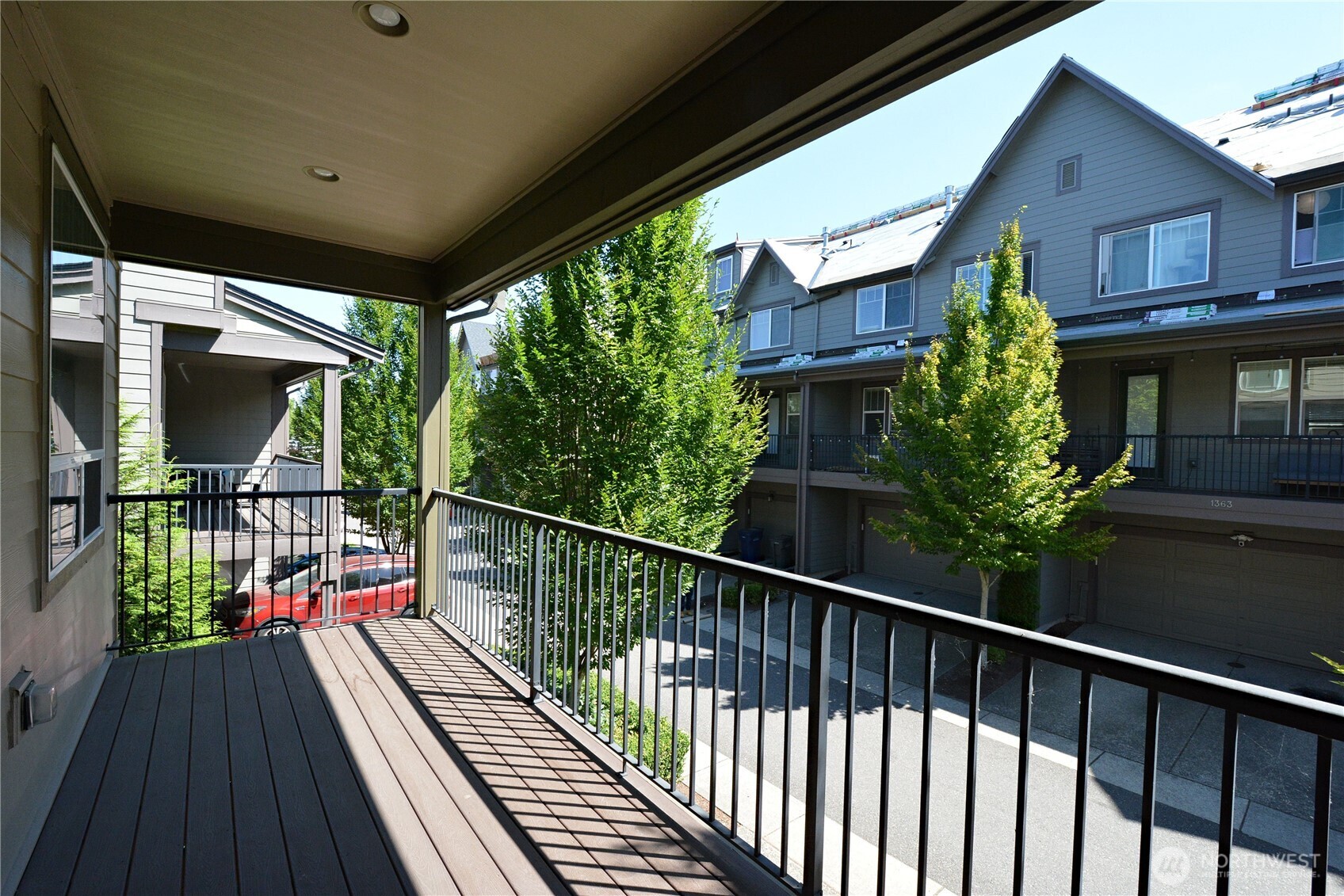 1356 Greenwich Walk Property Photo 11