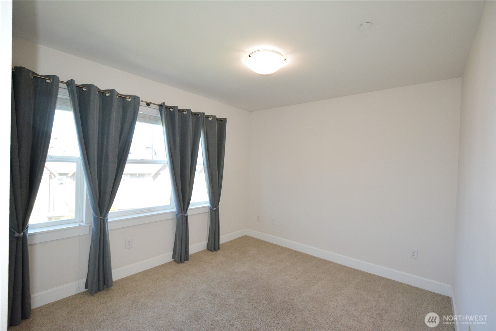 1356 Greenwich Walk Property Photo 14