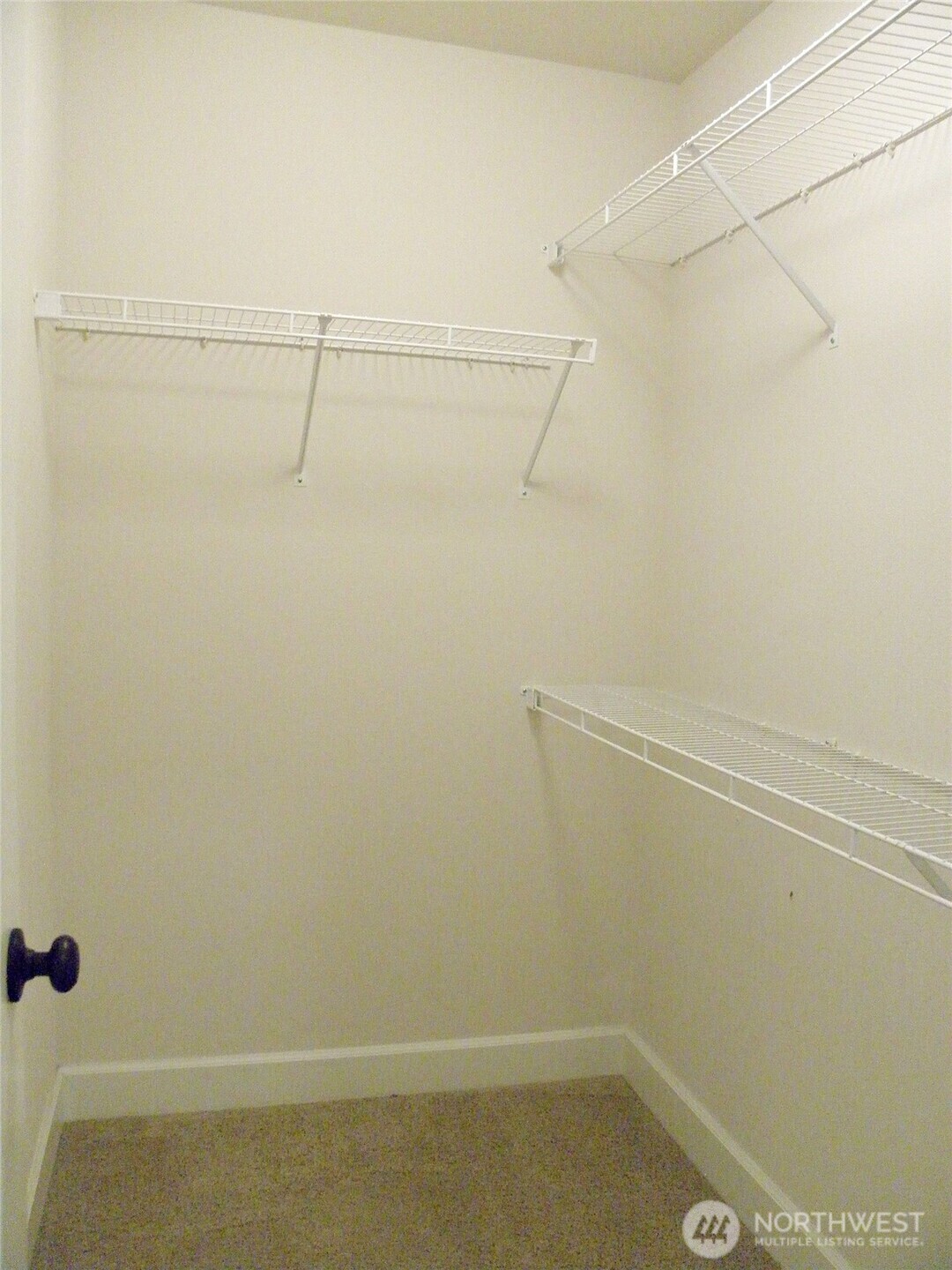 1356 Greenwich Walk Property Photo 19