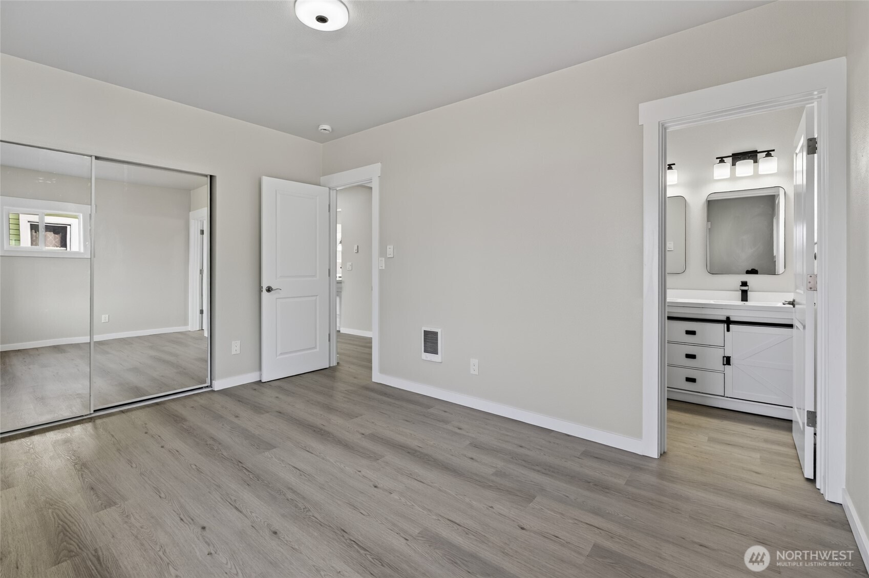 862 S 39th Street Property Photo 11
