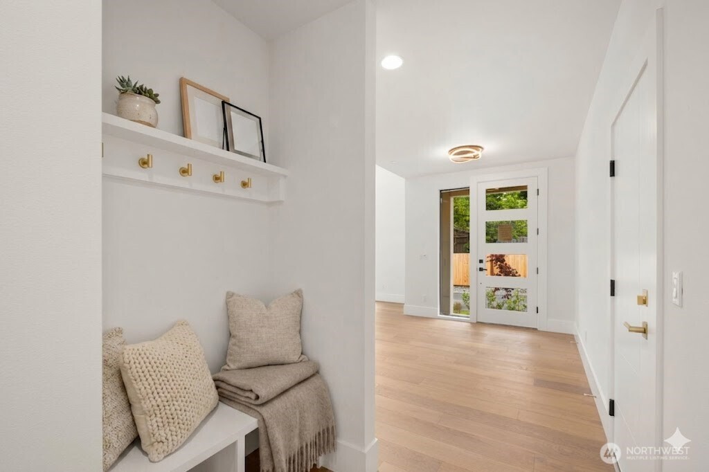 16219 Simonds Road Property Photo 17