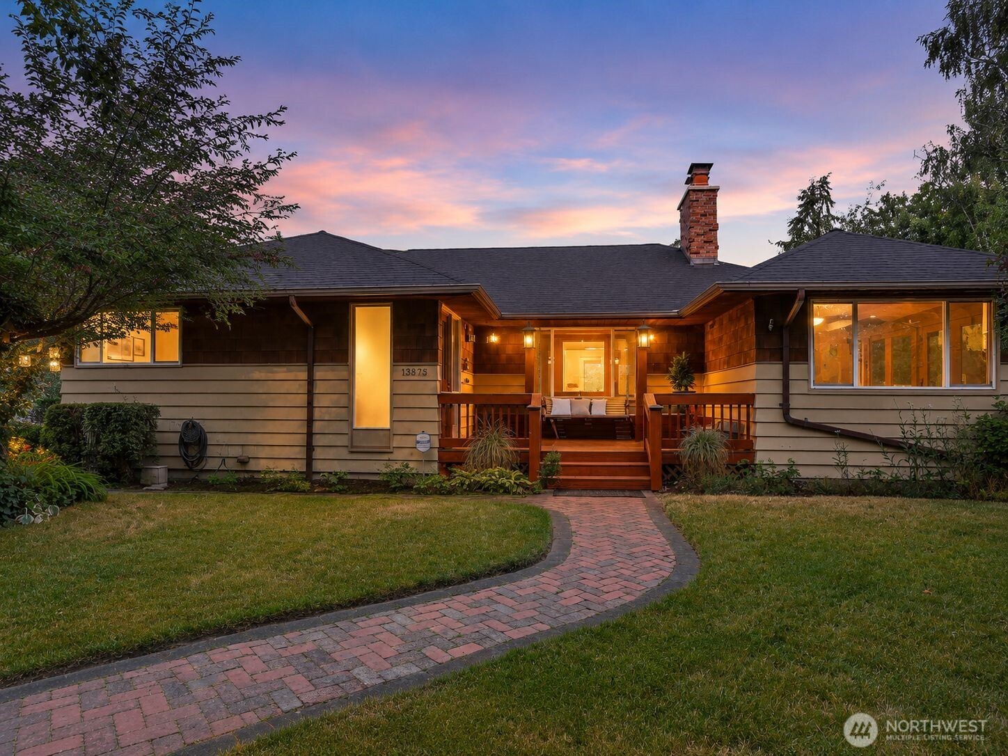 18973 8th Avenue Property Photo 1