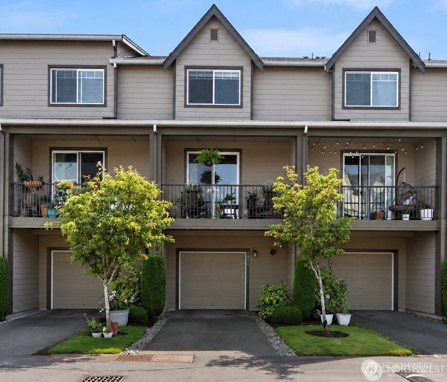 1912 113th Place Property Photo 1