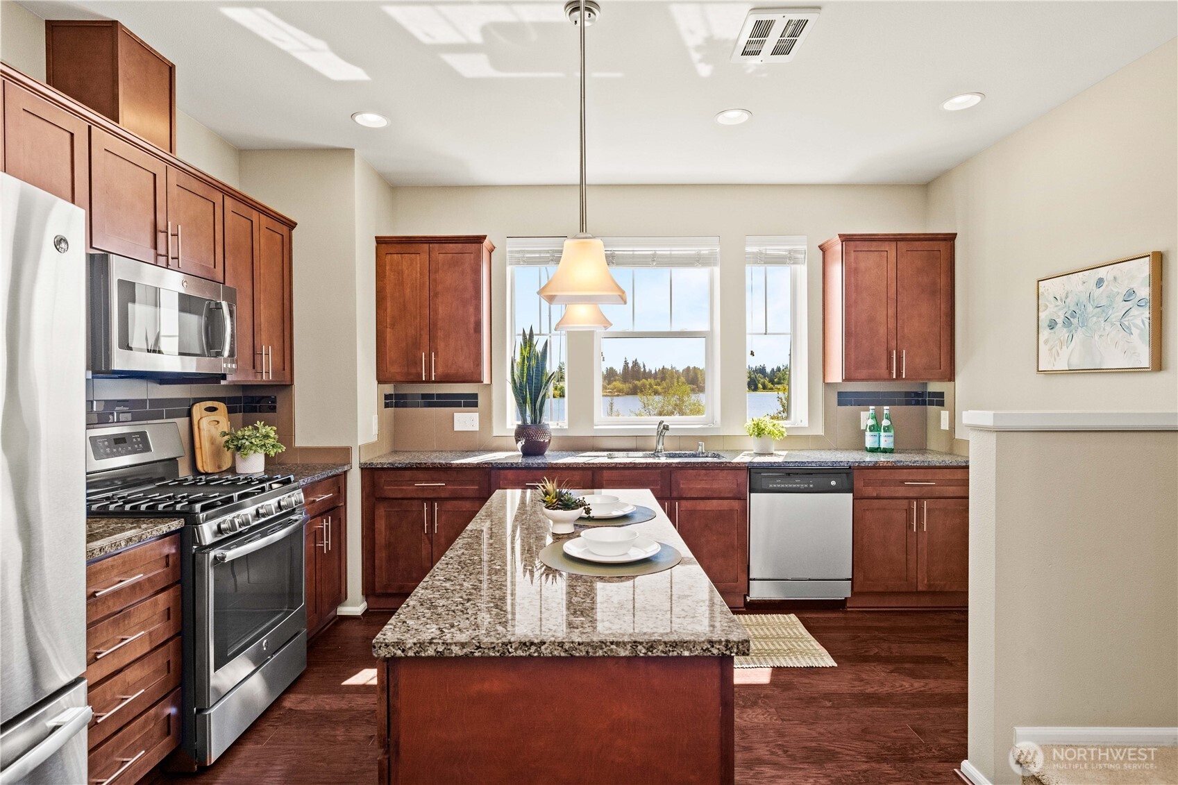 1912 113th Place Property Photo 9