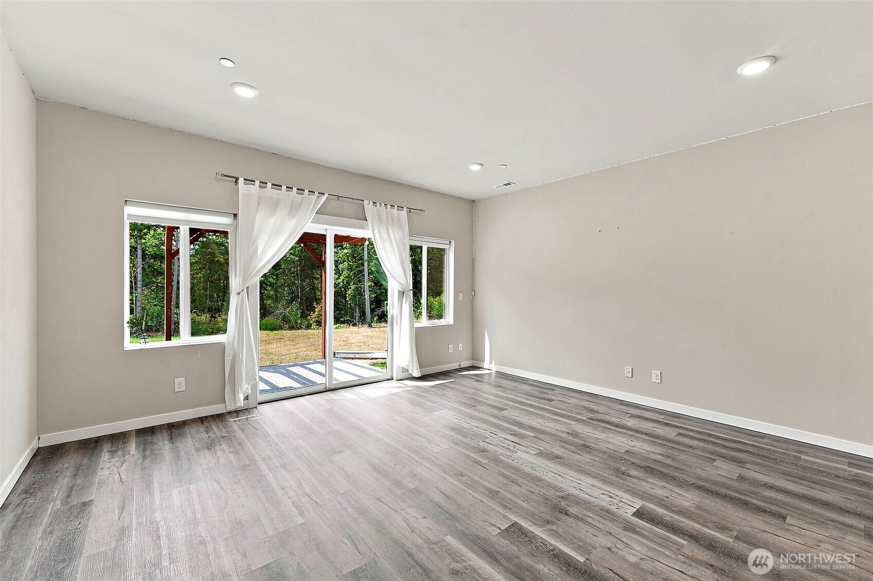 7701 208th Avenue Property Photo 25