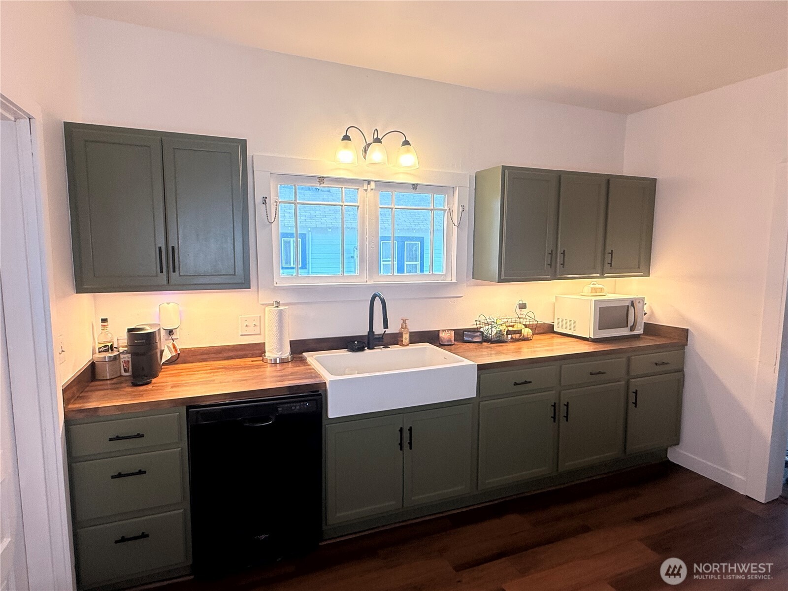 218 Washington Avenue Property Photo 4