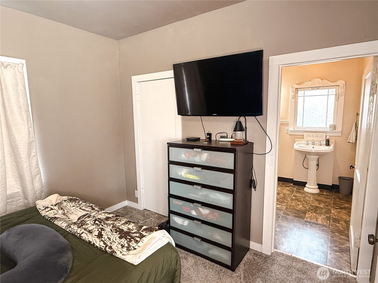 218 Washington Avenue Property Photo 10