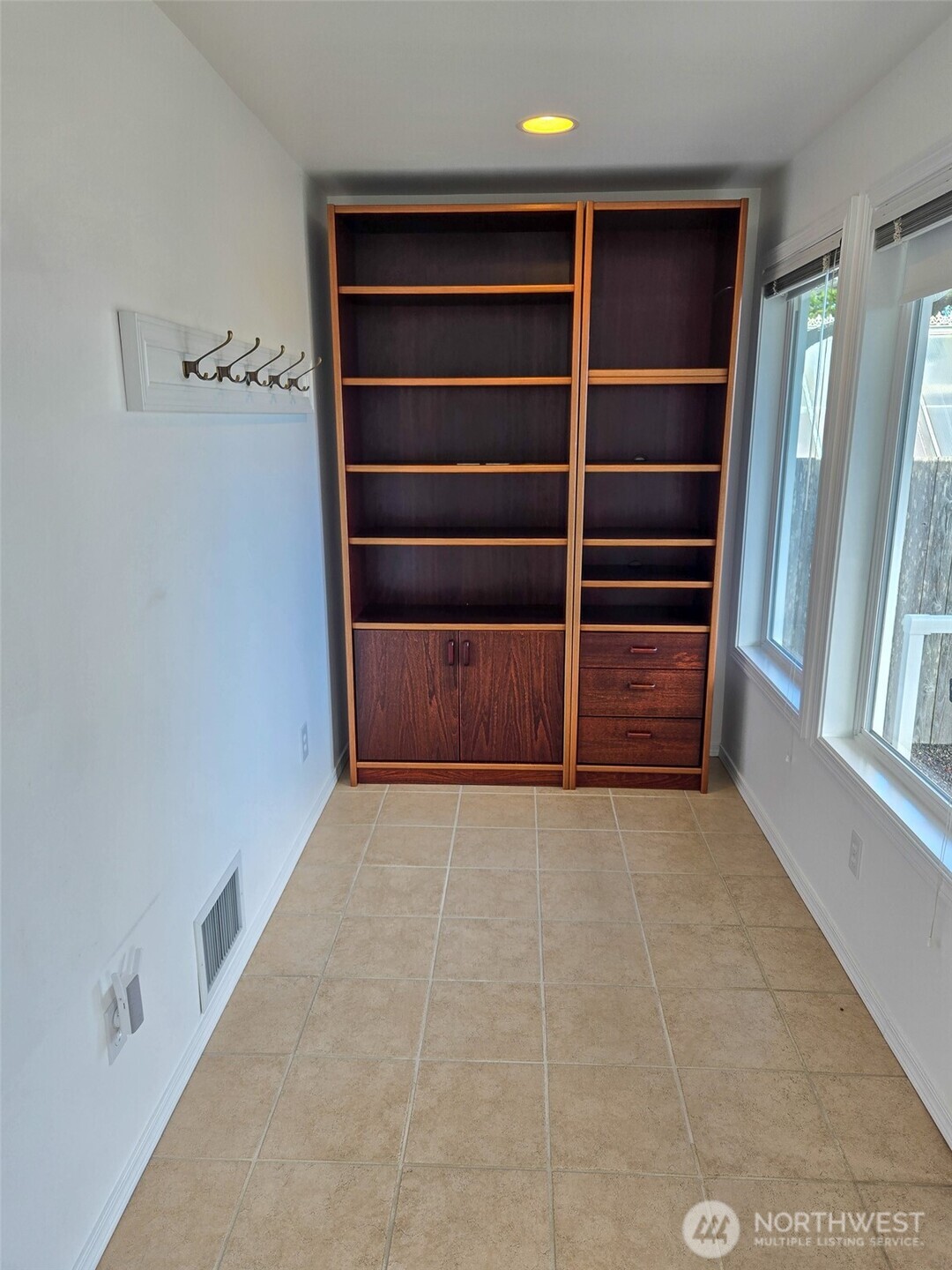 935 S Sand Dune Avenue Property Photo 30
