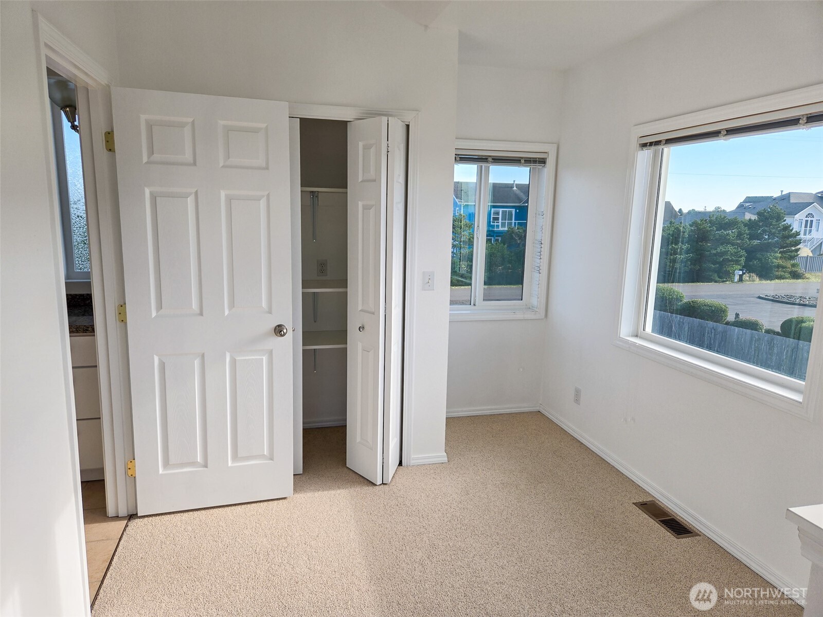 935 S Sand Dune Avenue Property Photo 39