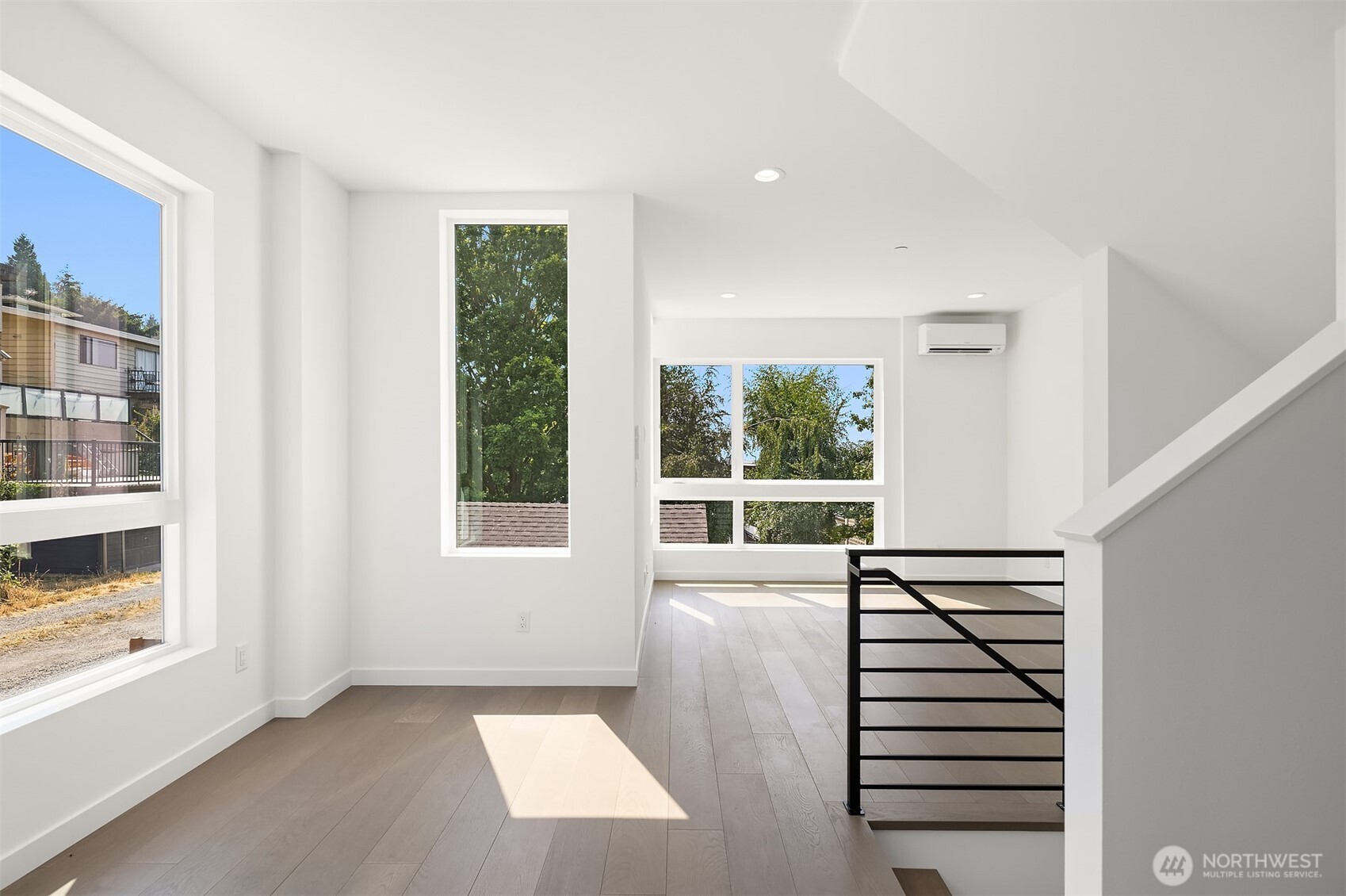 2538 14th Avenue E Property Photo 8