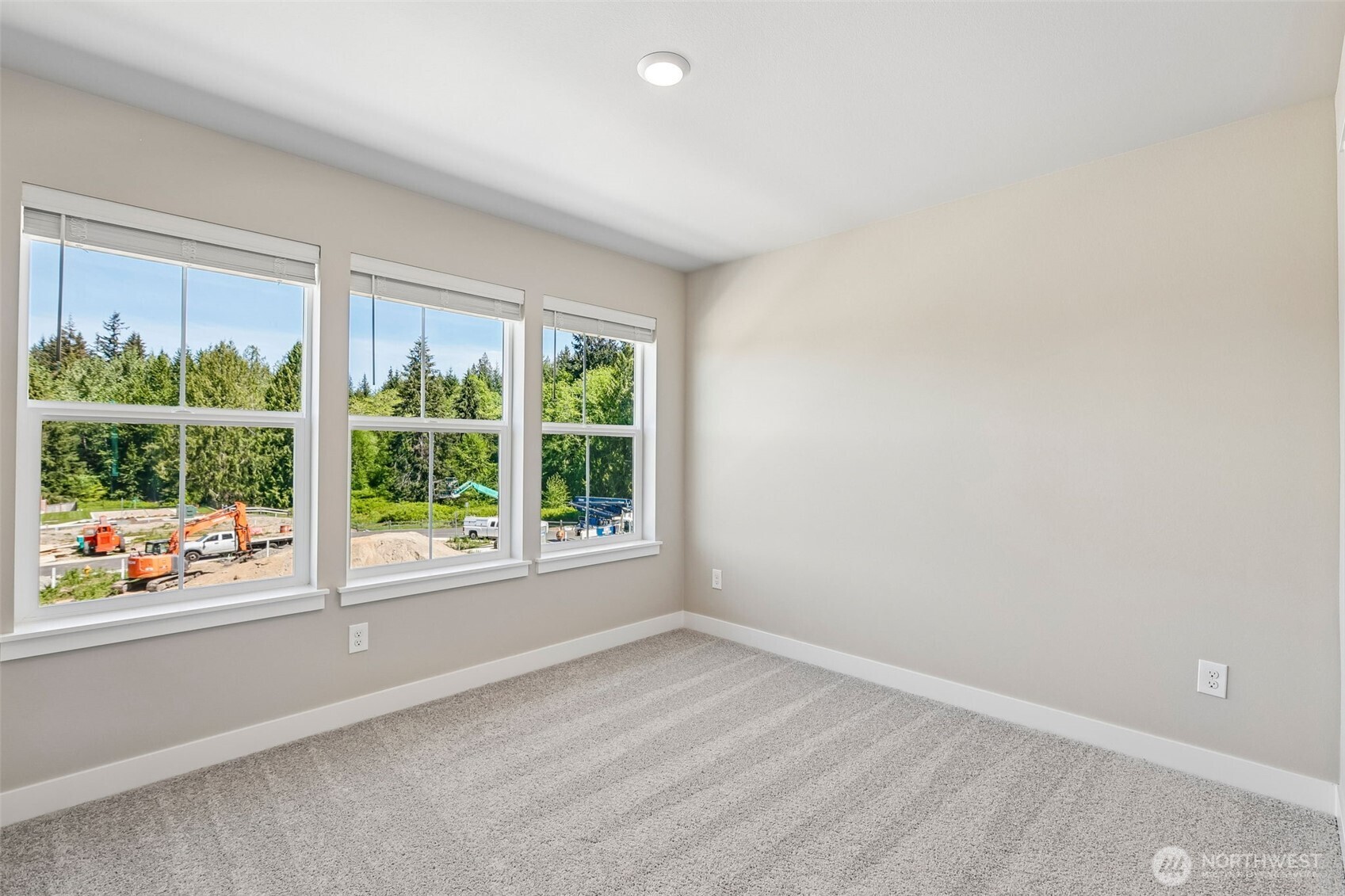 8927 172nd Street Property Photo 16