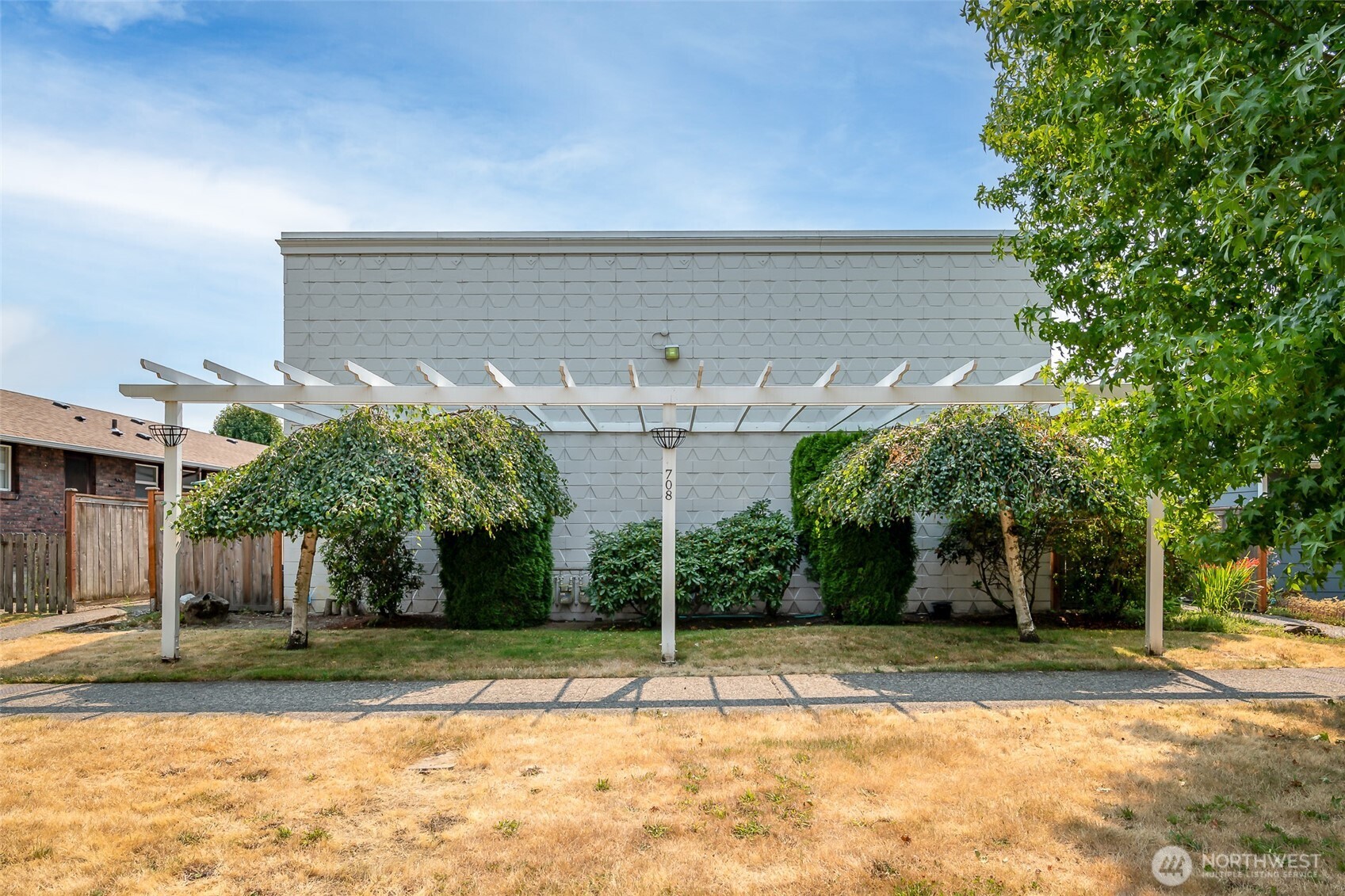 708 N L Street 6 Property Photo 23