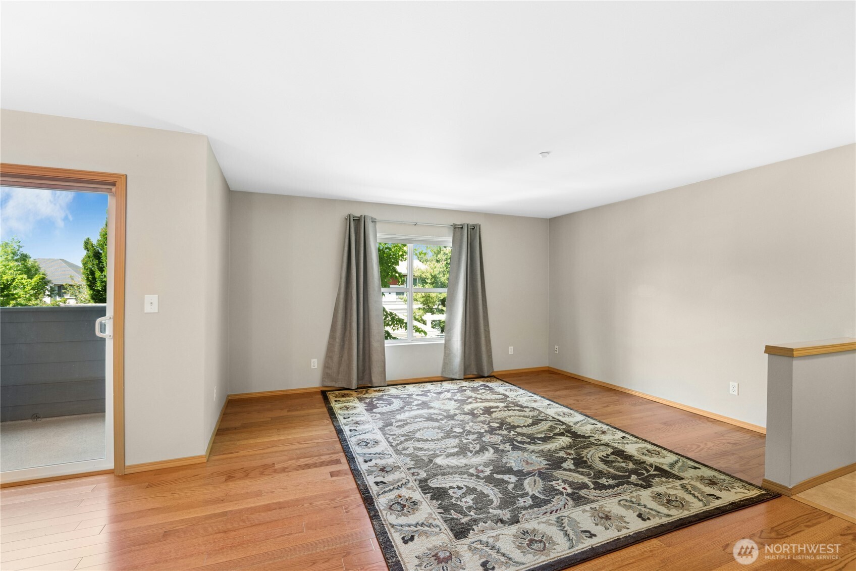 1652 25th Place 203 Property Photo 5