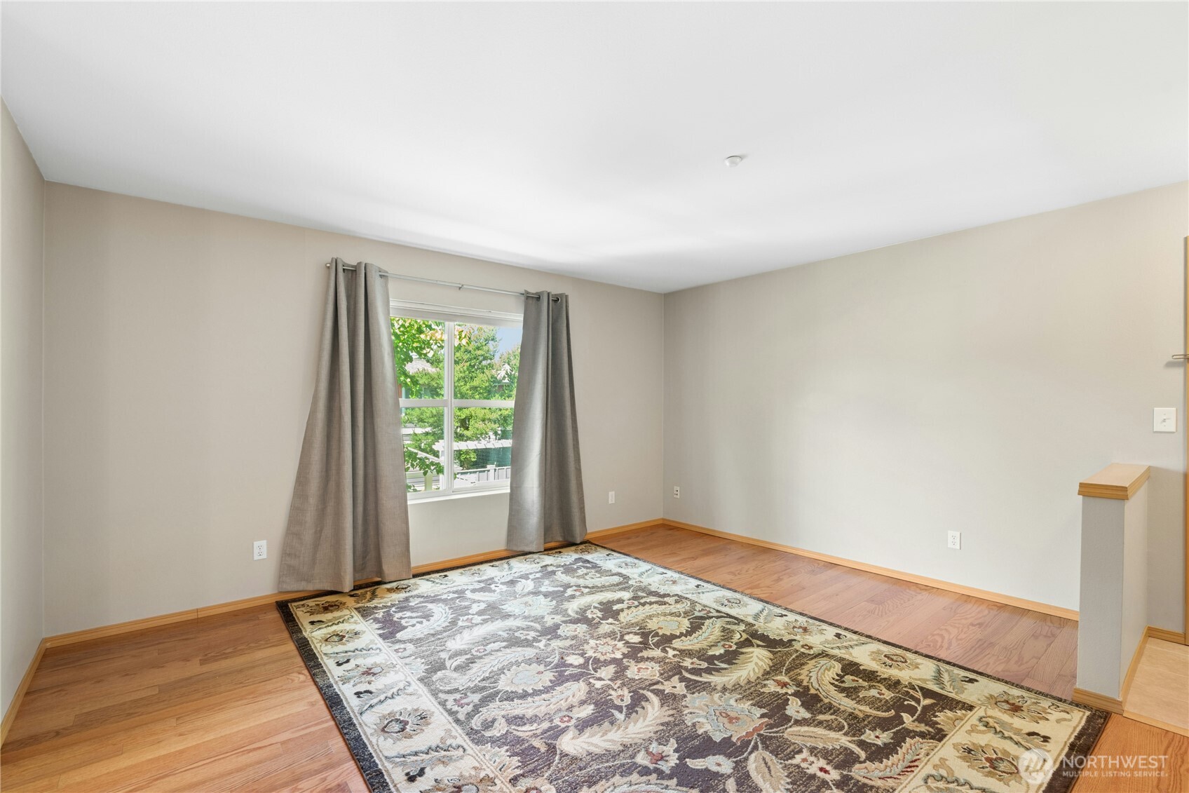 1652 25th Place 203 Property Photo 6