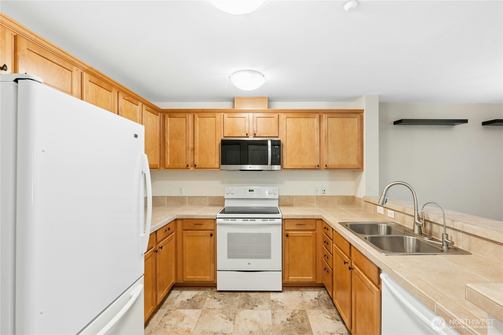 1652 25th Place 203 Property Photo 15