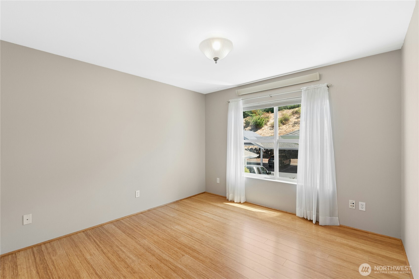 1652 25th Place 203 Property Photo 17