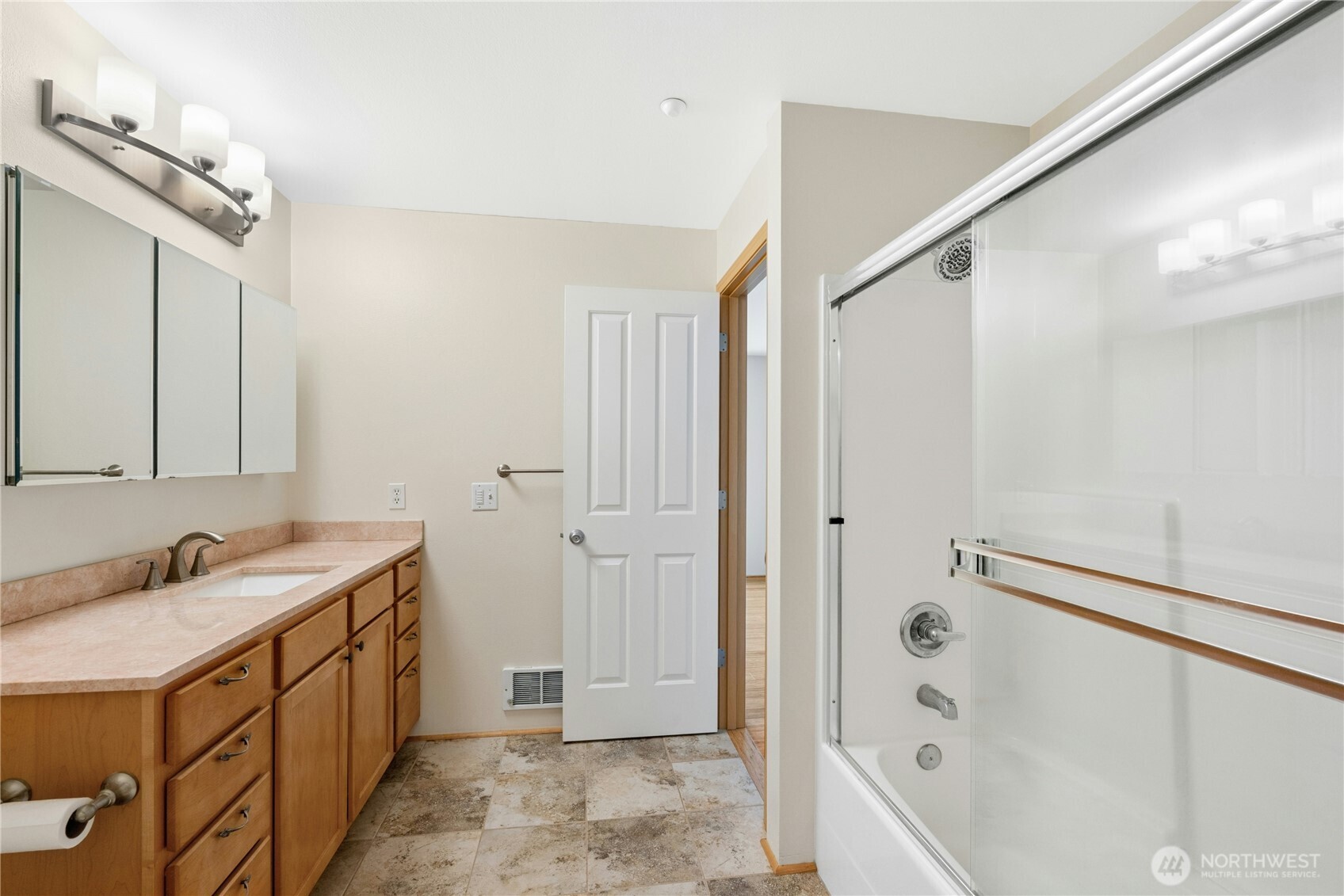 1652 25th Place 203 Property Photo 20