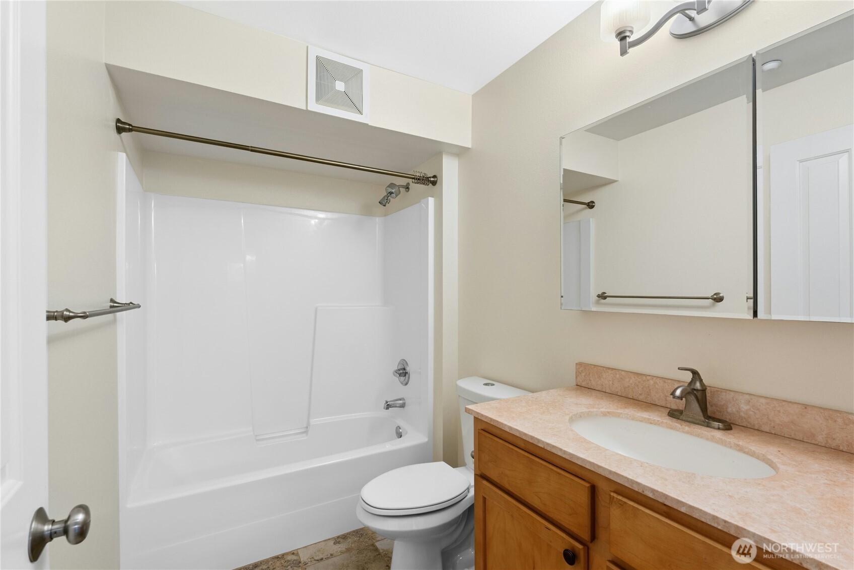 1652 25th Place 203 Property Photo 24