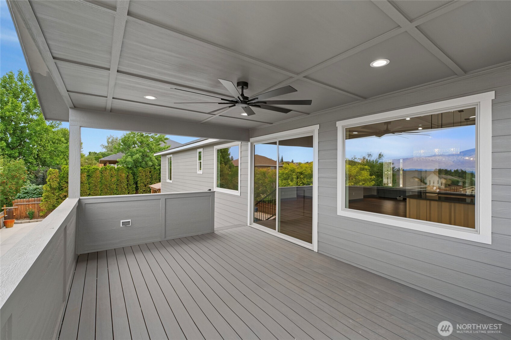 76 S Meadowbrook Lane Property Photo 15
