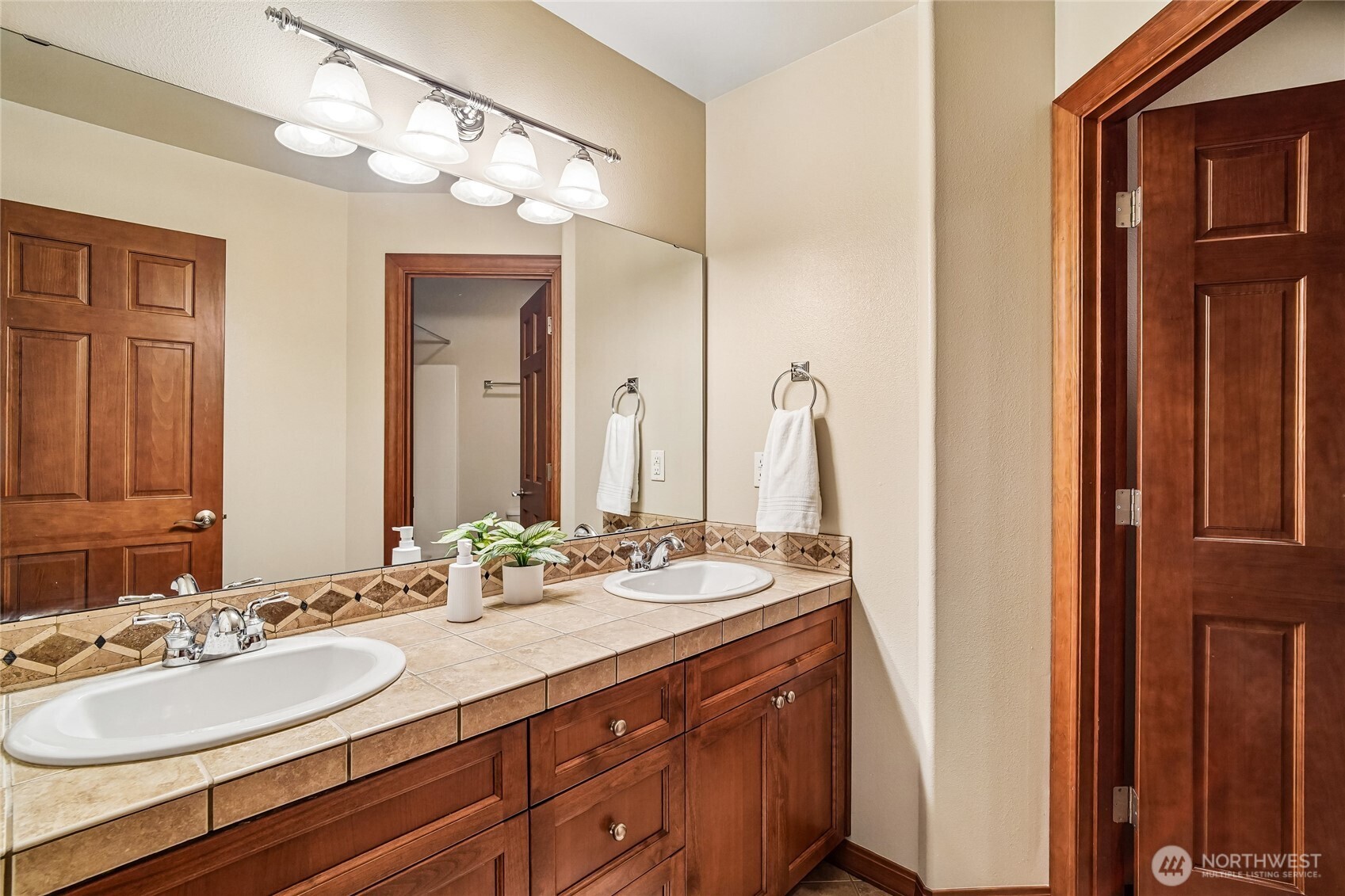 1408 180th Avenue Property Photo 26