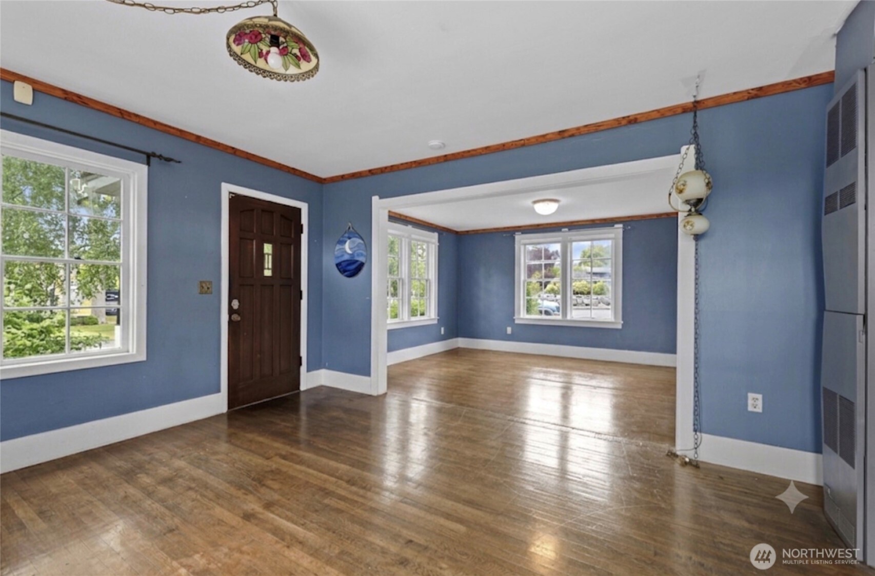 420 Warren Street Property Photo 6