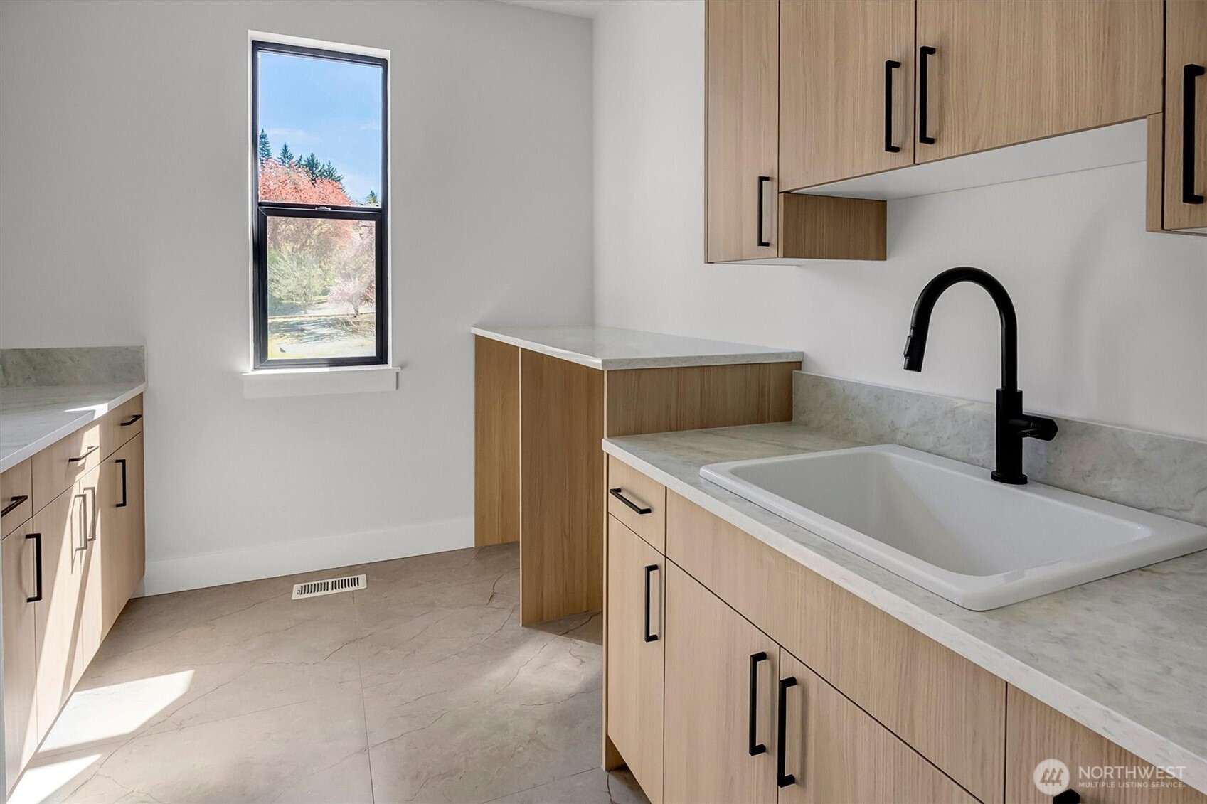 16215 Simonds Road Property Photo 33
