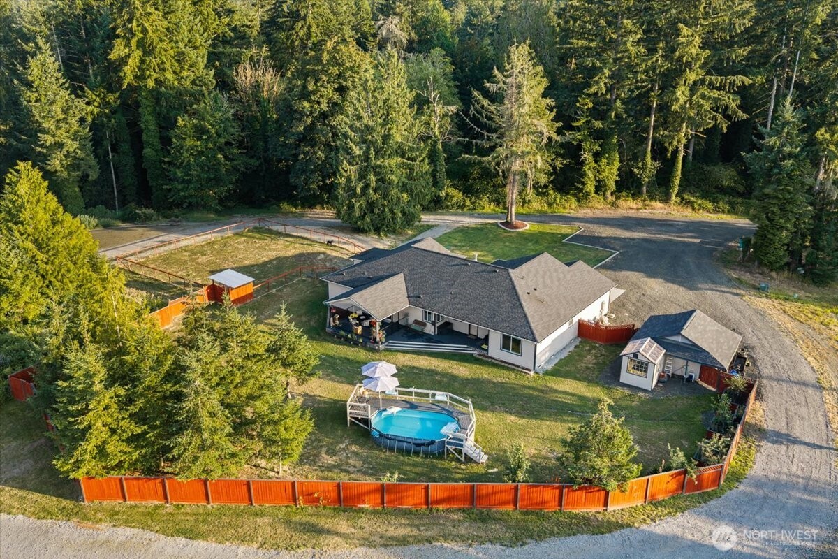 2701 Fishtrap Loop Property Photo 4