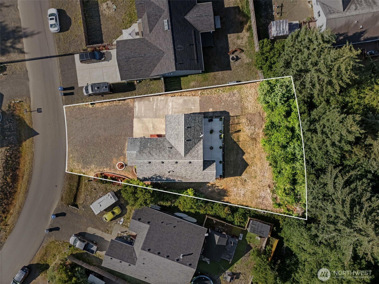 112 Seagate Street Property Photo 6