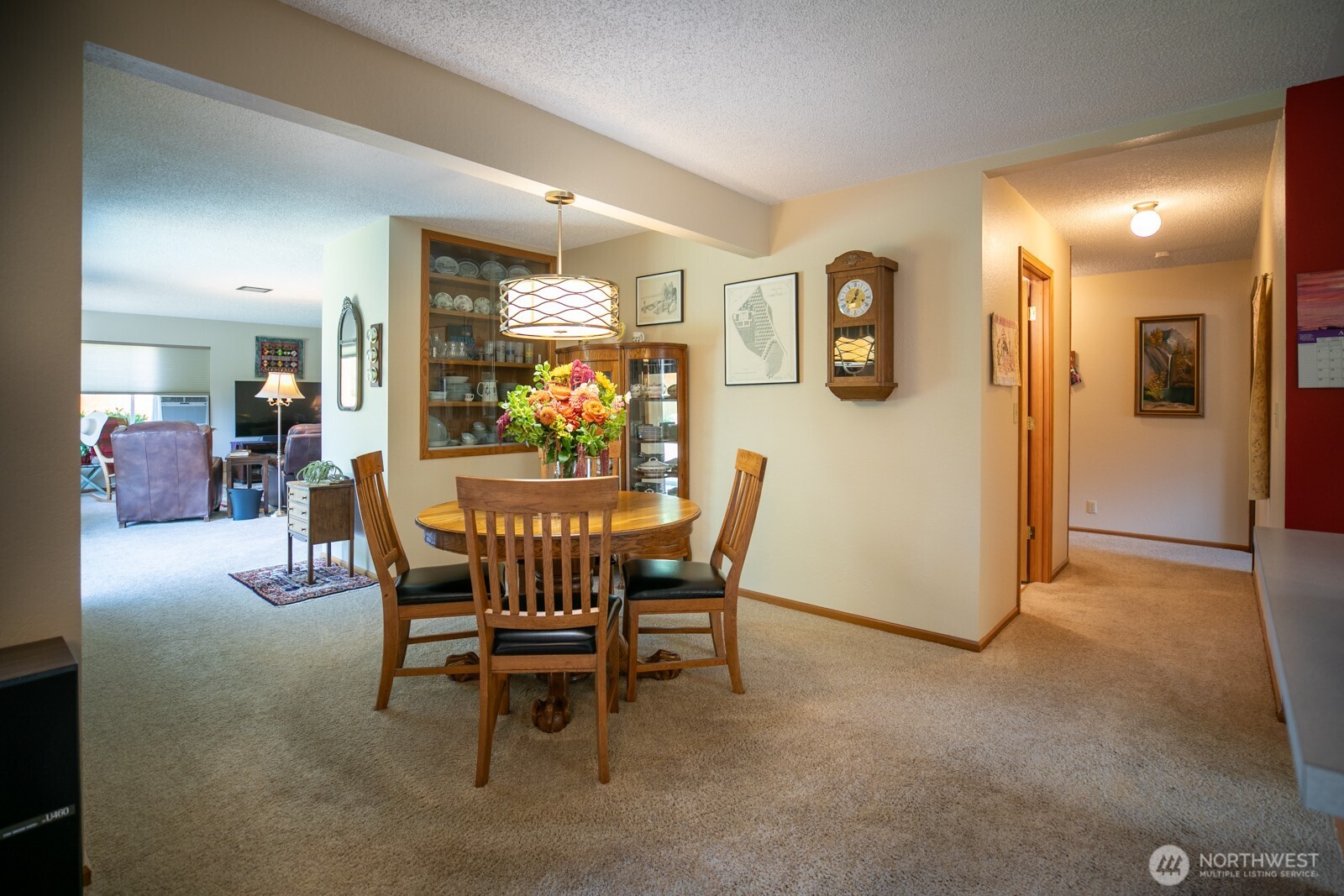 205 Valley Street Property Photo 4